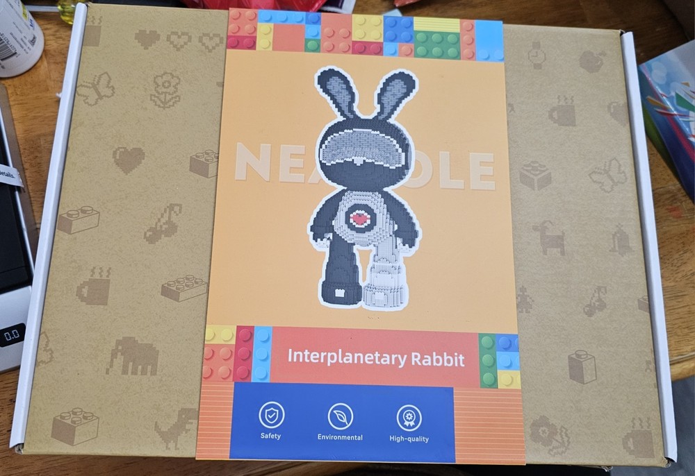 Neacole Interplanetary Rabbit Interlocking Blocks Set 8,000 pieces