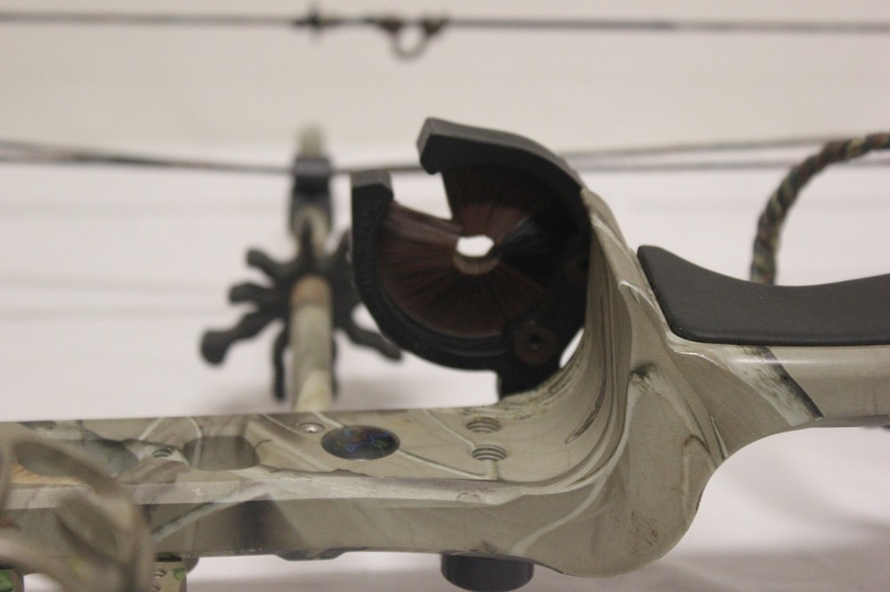 Bowtech Tomkat RH Compound Bow 70 LBS Camo