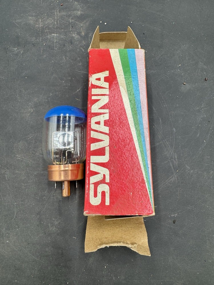 DFF-150W 120V -PROJECTOR LAMP BULB -SYLVANIA