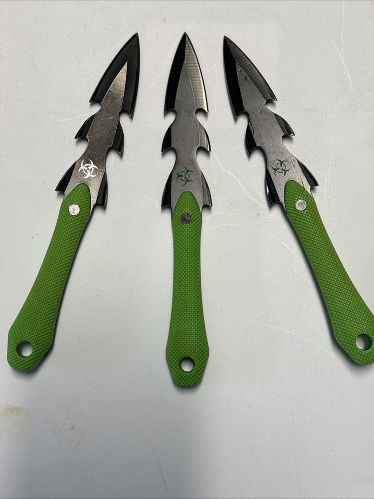 *3 PACK* Green Throwing Knives With Case