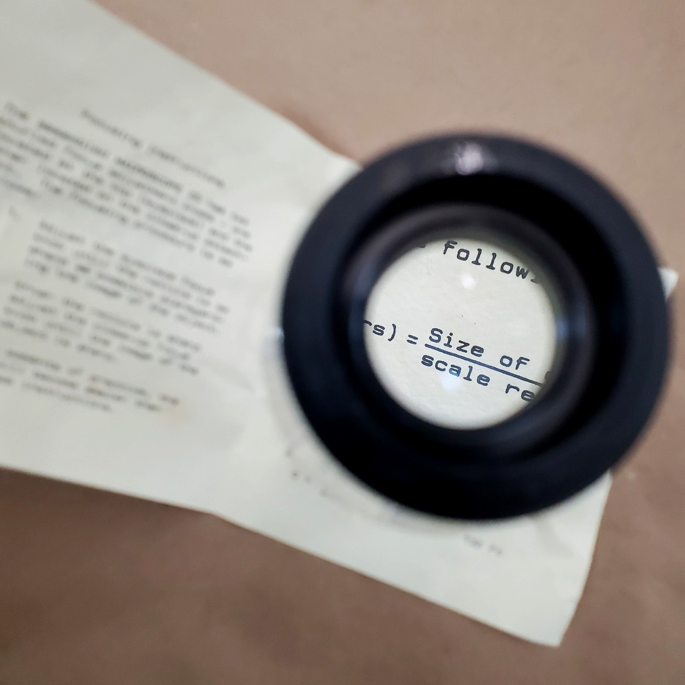 Macroscope 25 Optical Monocular Rangefinder w Case & Instructions