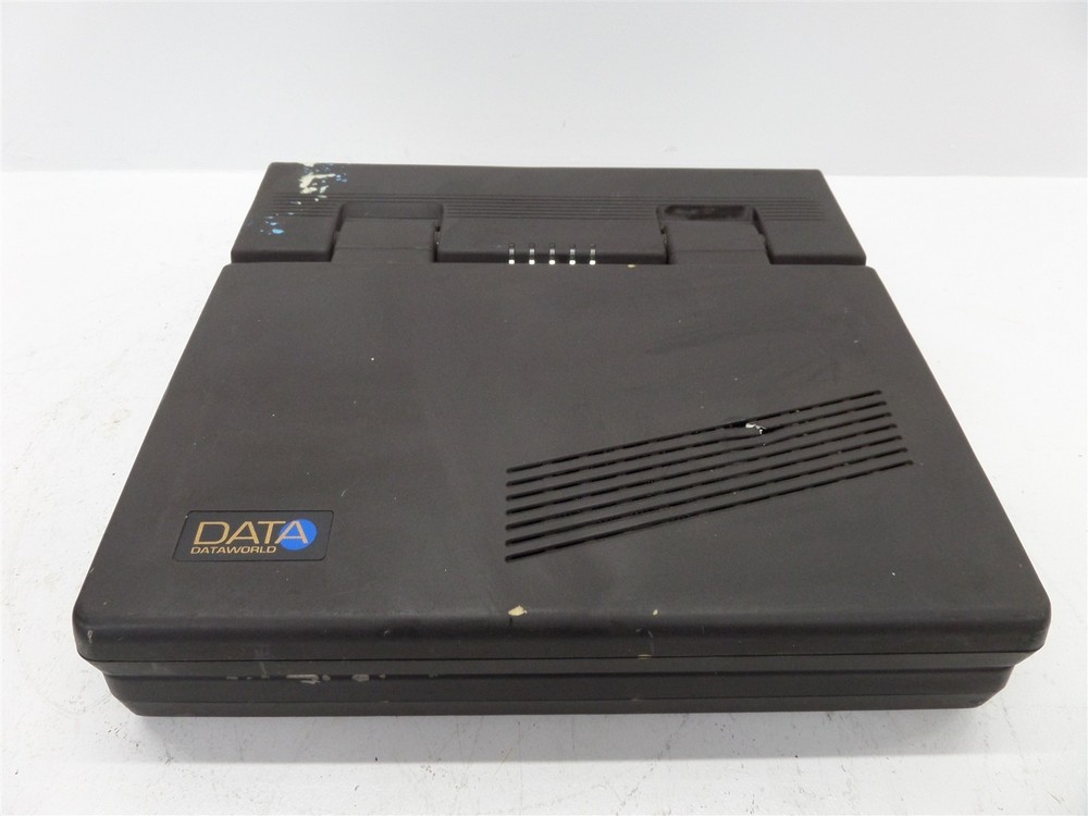 Vintage Dataworld PB9350 Laptop Computer - Broken Screen
