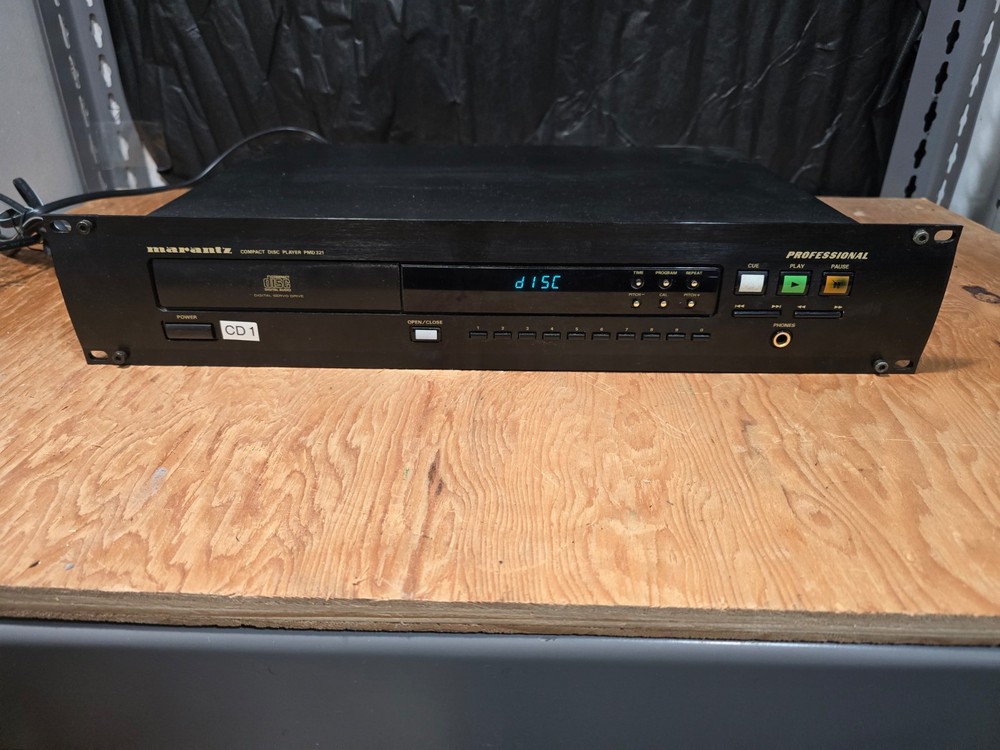 Marantz Compact Disc Player - PMD 321U