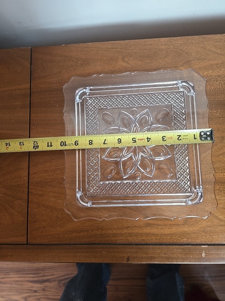 IMPERIAL CAPE COD 10 In SQUARE CAKE PLATE