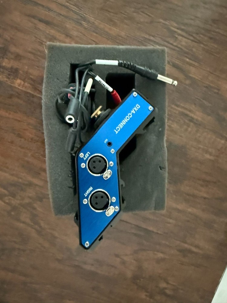 Beachtek DXA-CONNECT XLR Adapter / Bracket Combo