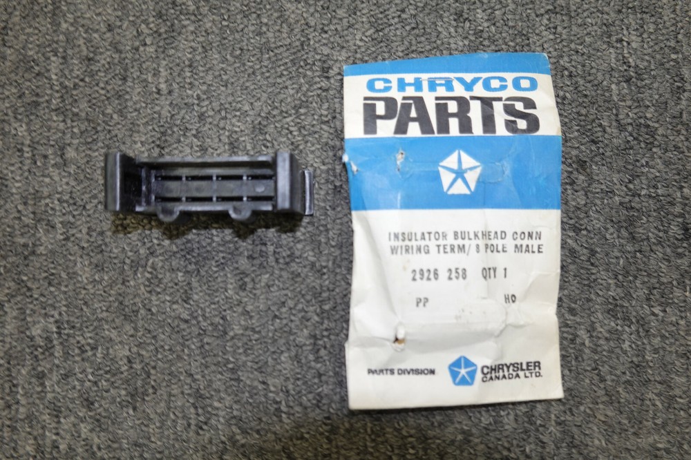 NOS Mopar 1968-74 8 Terminal Bulkhead Connector