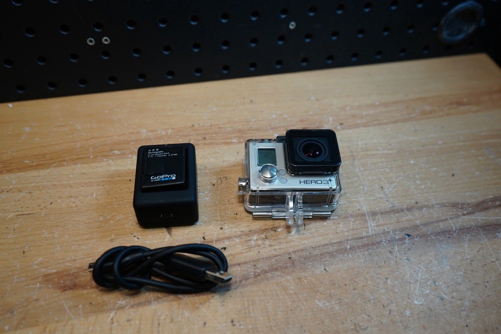 (F) GoPro HERO3+ Black Edition Camera Charger Bundle
