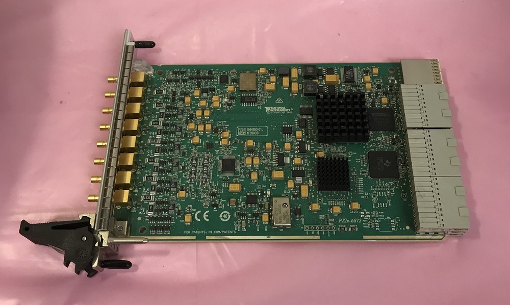 PXIe-6672 Timing & Synchronization Module 194495D-01L