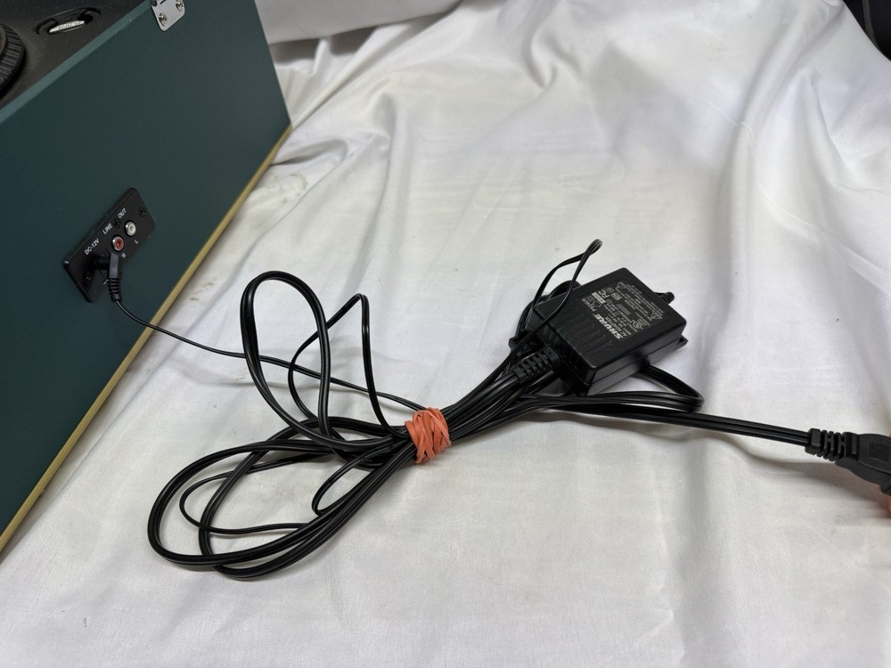 Pyle Bluetooth Vintage Classic Style Turntable Speaker System Record Player