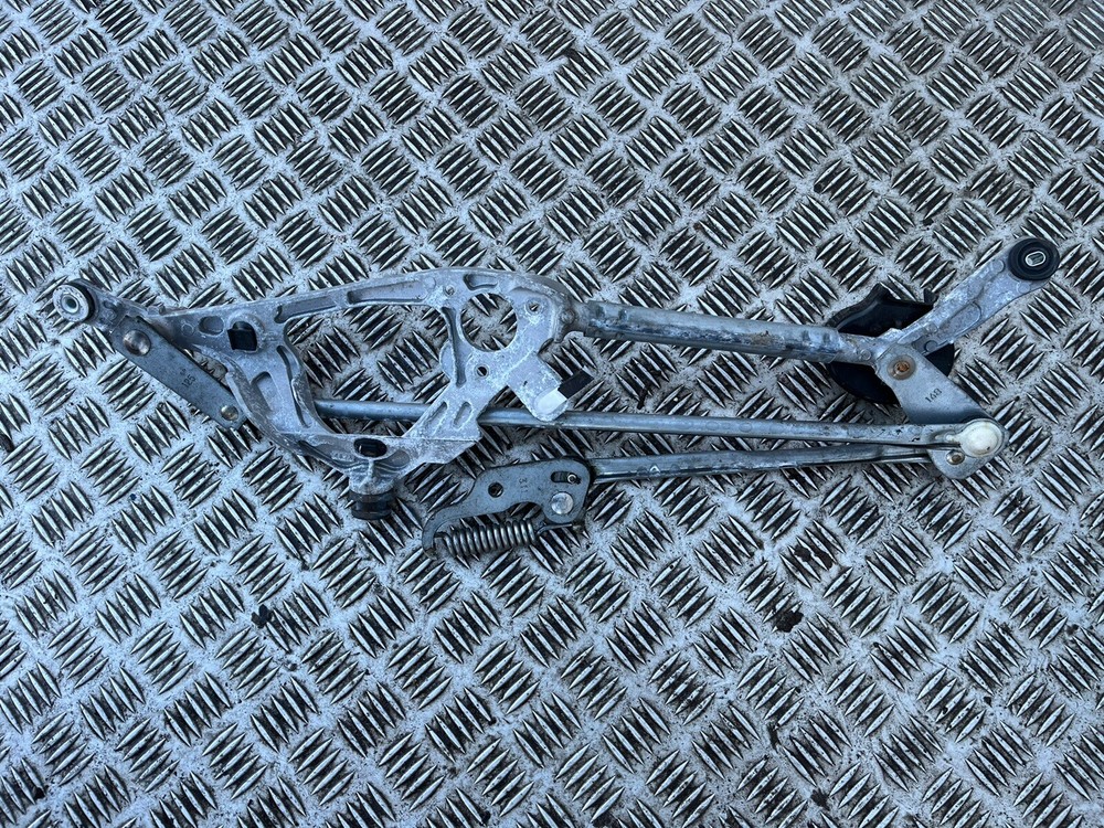 LEXUS CT200 - FRONT WIPER LINKAGE - 2011 2012 2013 2014 2015