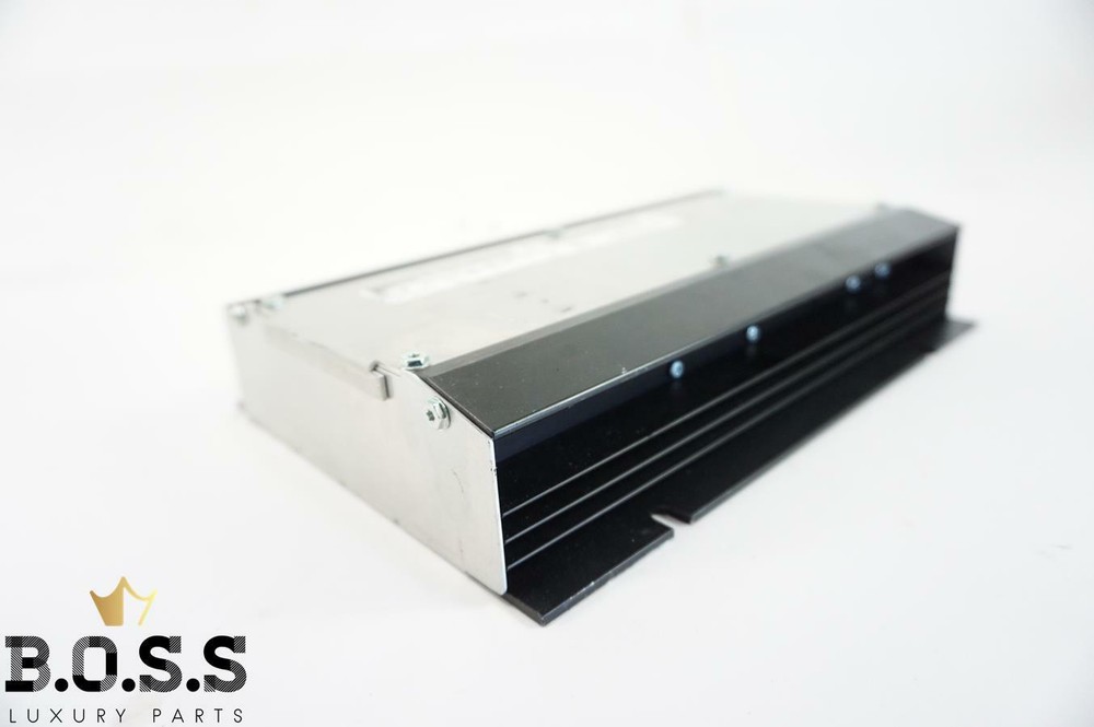 2004-2005 VW PHAETON Stereo Amplifier AMP 3D0035466 OEM