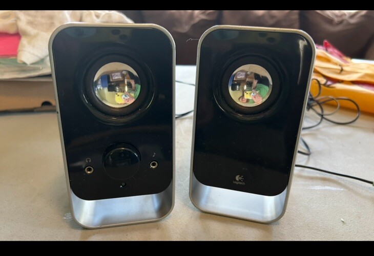 Logitech LS11 2.0 Stereo Speaker System- Portable Computer Speakers- Tested