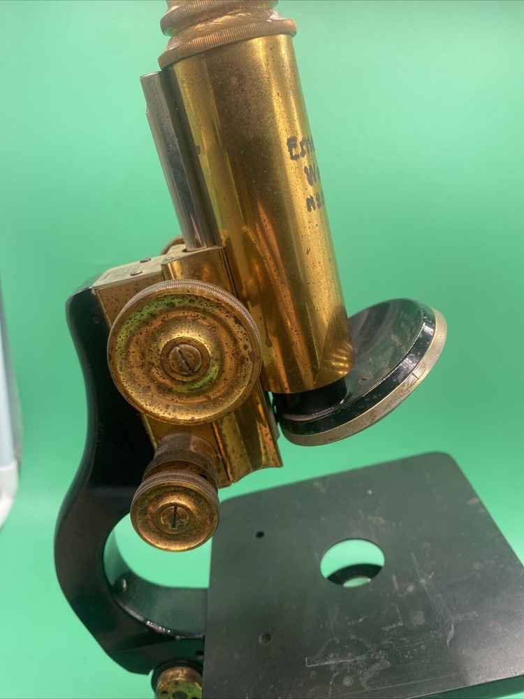 Ernst Leitz Wetzlar Antique Brass Microscope with Case+ACCESSORIES+over-stage