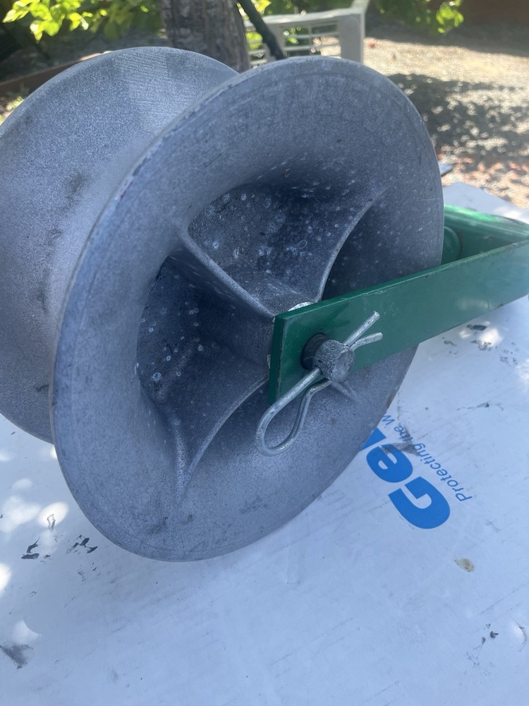 Greenlee 651 12" Hook Type Cable Sheave 4000lb Capacity for Wire Puller