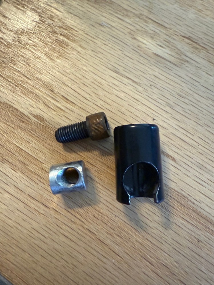 Quick Connect Disconnect for Bow Stabilizer or Back Bar mount