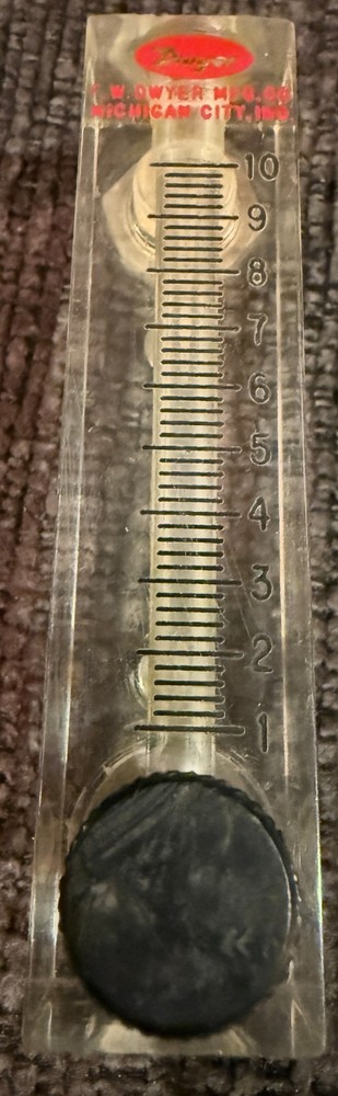 2 Dwyer Series Visi-Float Acrylic Flow Meter 0 - 10