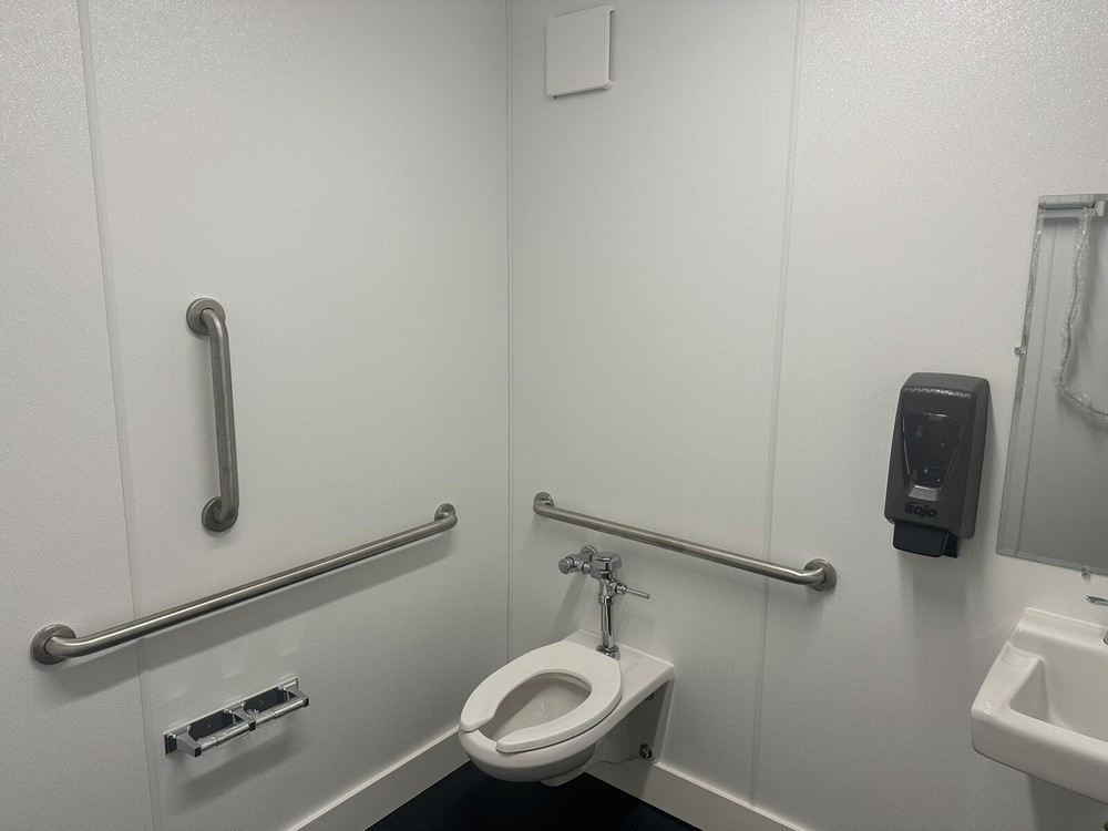 Restroom shipping container Conex Portable bathroom