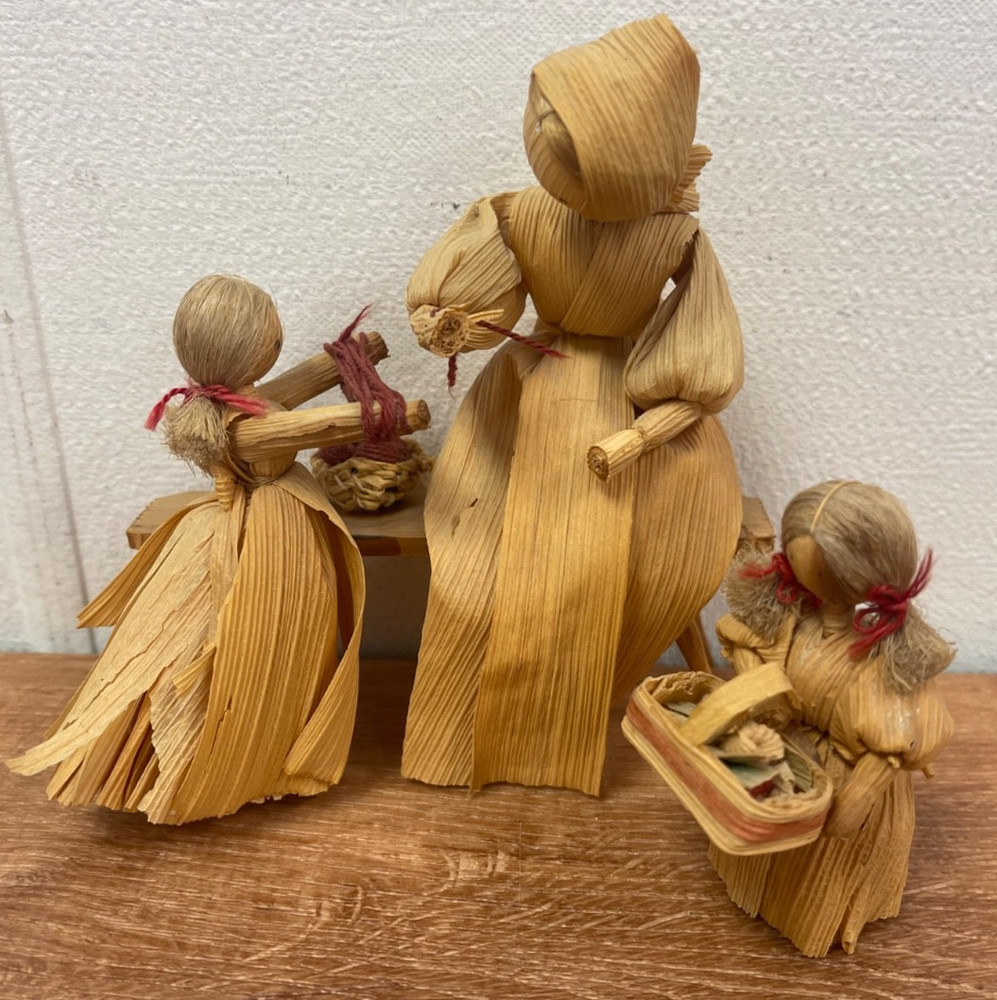 Set of 3 Corn Husk Dolls Czech