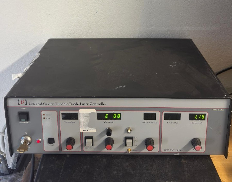 New Focus, Inc. 6200 External-Cavity Tunable Diode Laser Controller