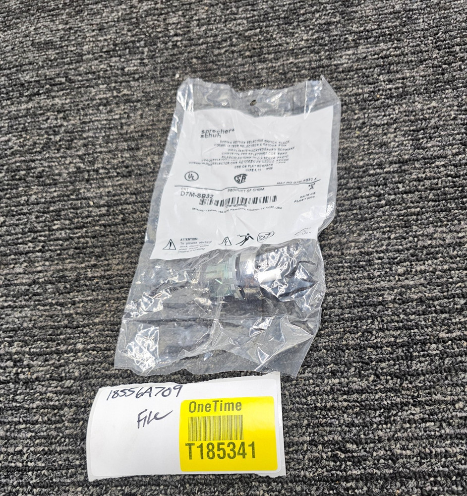 Sprecher & Schuh D7M-SB32 Spring Return Selector Switch Black Replacement