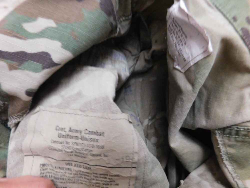 US ARMY OCP COAT SZ X SMALL - REGULAR