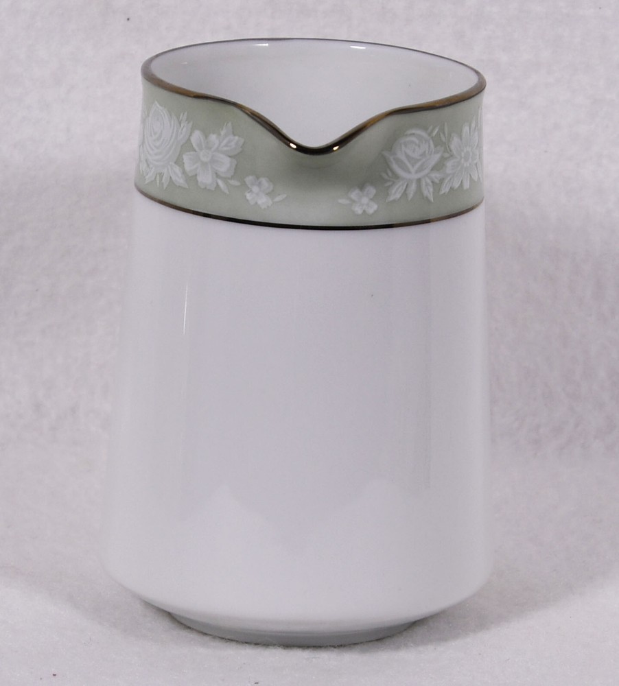 Noritake Vienne #6885 Creamer (3 3/4")