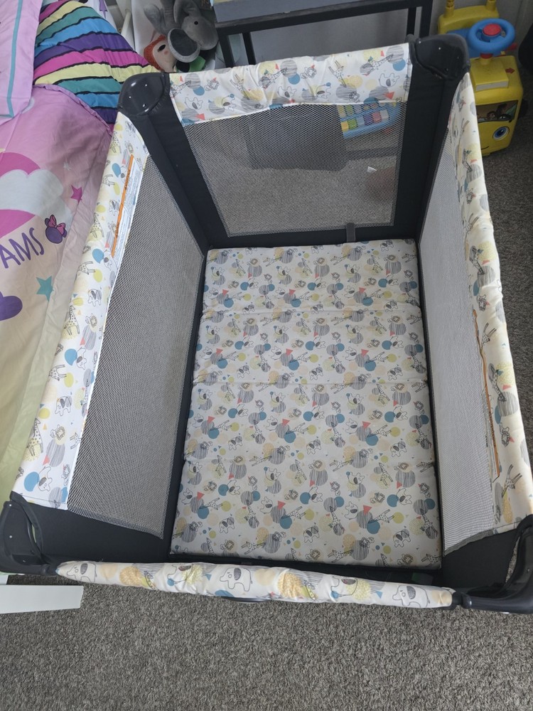 Graco Play Yard - Black (9G07CVL)