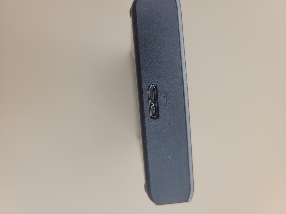 Seagate. 1TB. external hard drive. Un- Tested