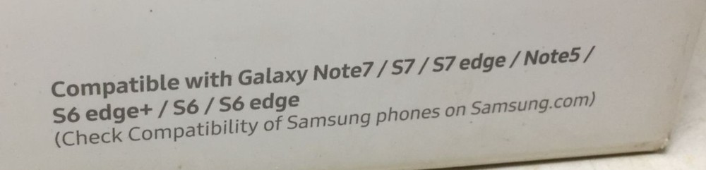 Samsung Gear VR Headset - Powered by Oculus