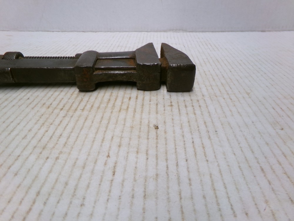 Russwin Perfect Handle Adjustable Pipe Wrench 15" Vintage Tool