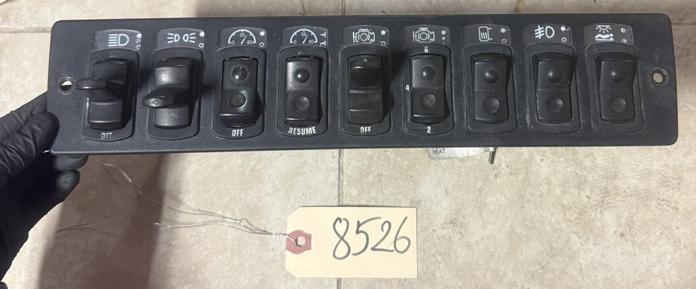 Kenworth T200 Dashboard 9 Switch Control Panel - P/N: S64-1004-9