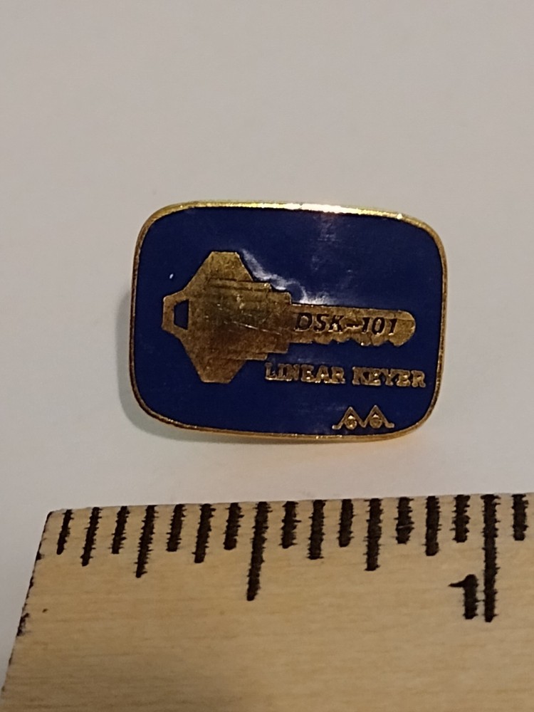Linear Keyer DSK-101 Lapel Pin