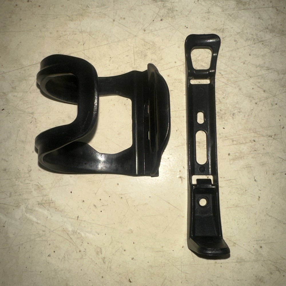 Flip Flop RIGHT or LEFT Side Loading Gloss Black Bicycle Bottle Cage Holder