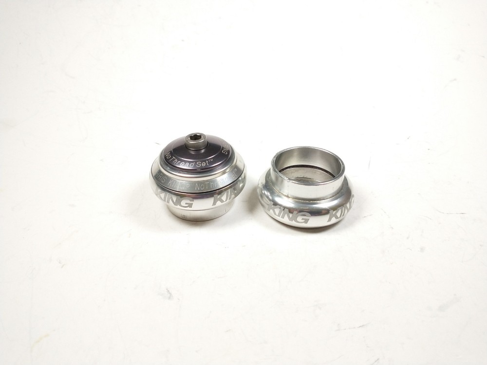 Chris King 1-1/8" NoThreadset - SILVER