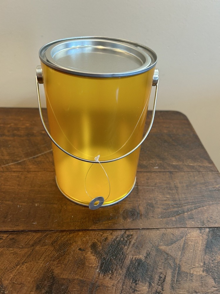 7 Bella Bug Small Paint Cans