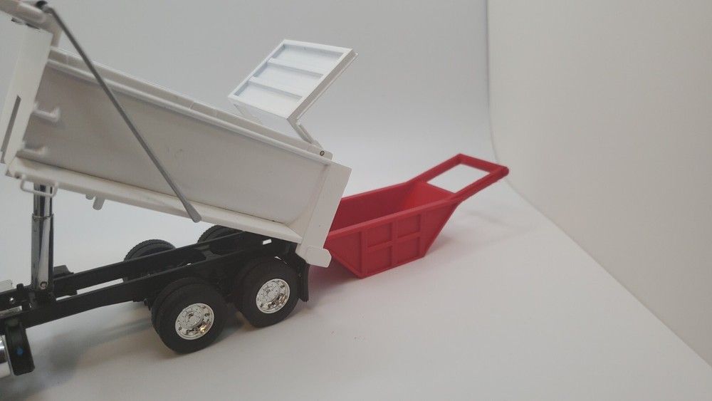 Custom 1/50 Scale 5 Cubic Yard Bedding Box in Red