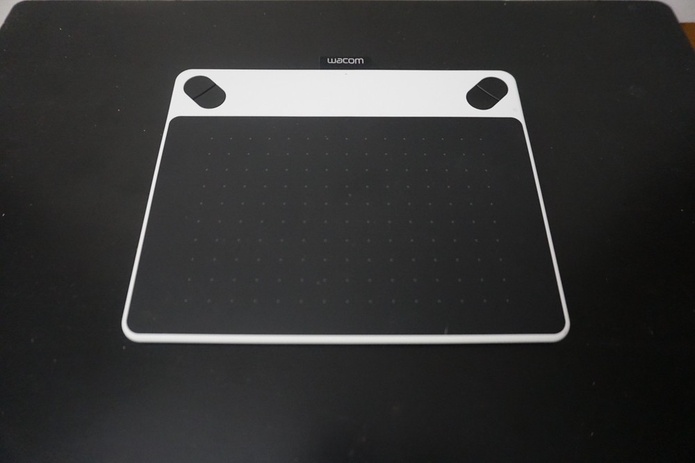 Wacom Intuos Draw CTL490 USB Wired Digital Drawing and Graphics Tablet - White