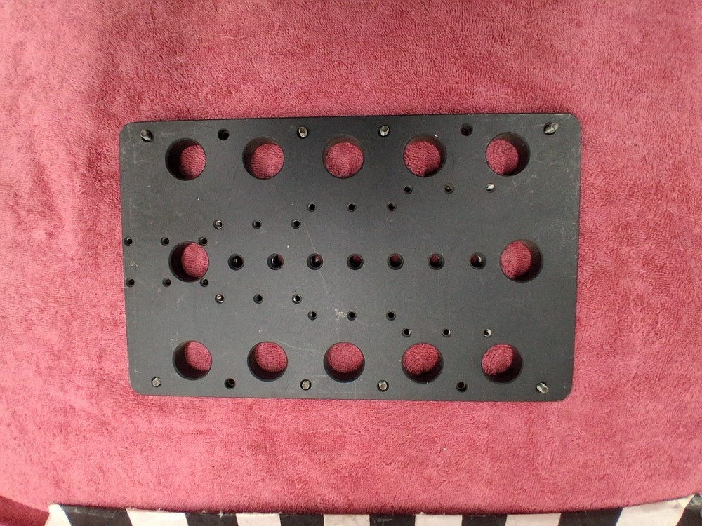 Vinten large wedge plate for tripod head