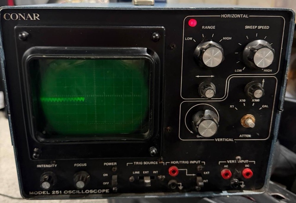 Vintage CONAR Model 251 Oscilloscope – Tested & Working