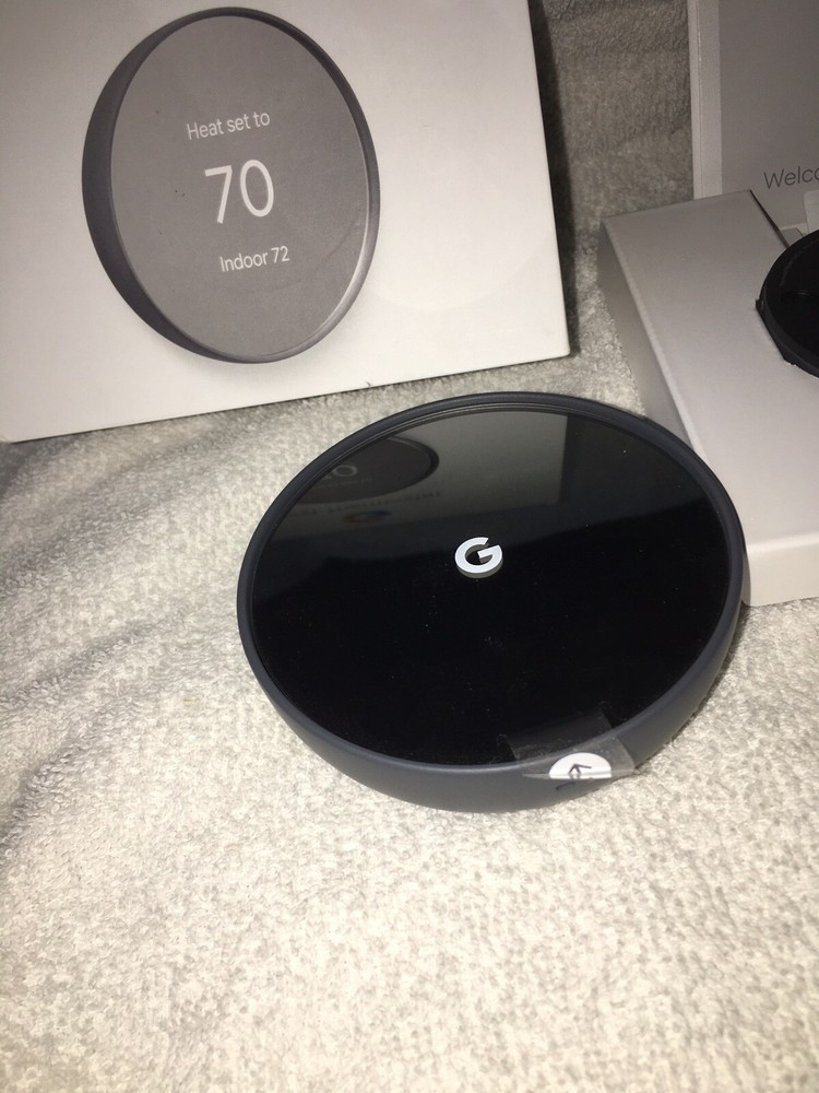 Google Nest Thermostat Charcoal w/box Unused