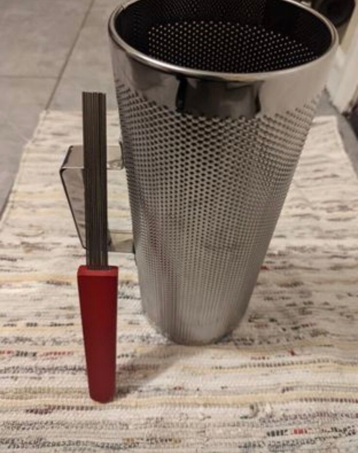 Güiro de metal