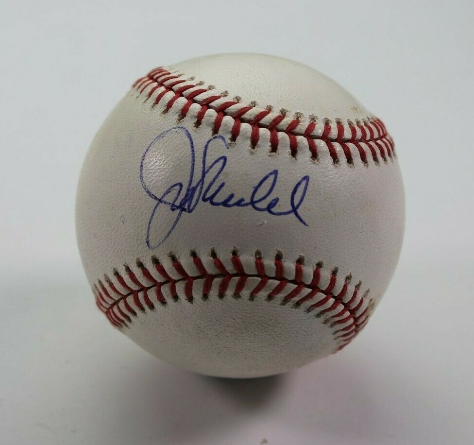 Joe Maddon Chicago Cubs Autographed Signed Baseball AMCo COA 10451