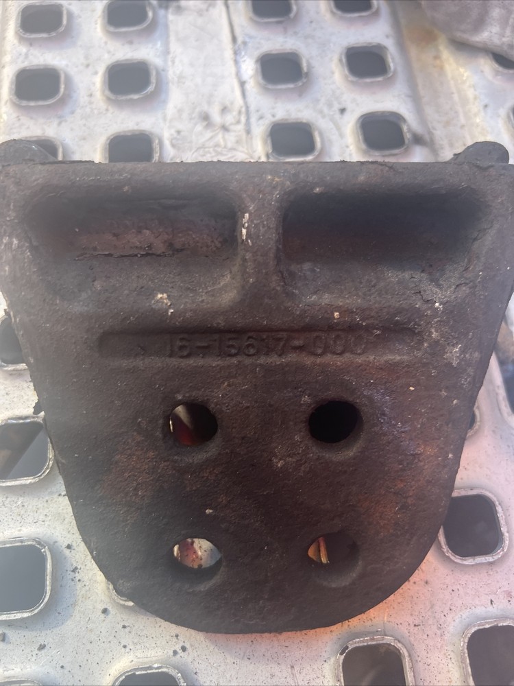 FREIGHTLINER AXLE STOP, MOUNT, BRACKET 16-15617-000