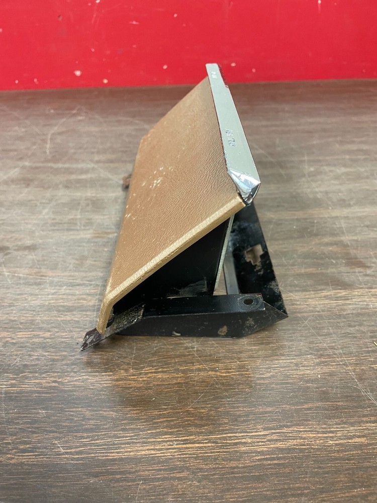 1965 BUICK ELECTRA 225 CIGARETTE LIGHTER/ASHTRAY ASSEMBLY 522