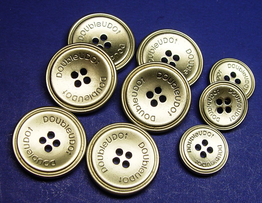 W.DOUBLEUDOT replacement buttons 9 Metallic effect plastic button good used cond