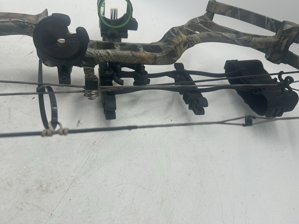 👍EXCELLENT CONDITION Diamond Iceman Flex Bow Bowtech Compound Bow