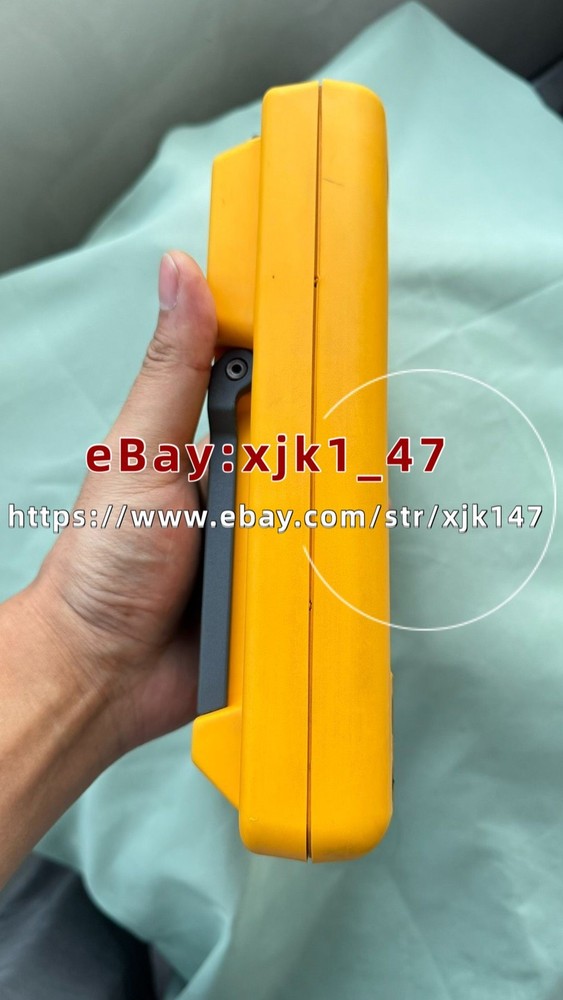 Fluke 744 Documenting Multifunction Process Calibrator