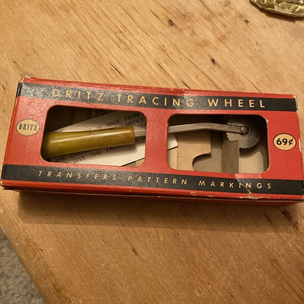 Vintage Dritz Tracing Wheel Sewing Pattern Marker Bakelite Handle Original Box