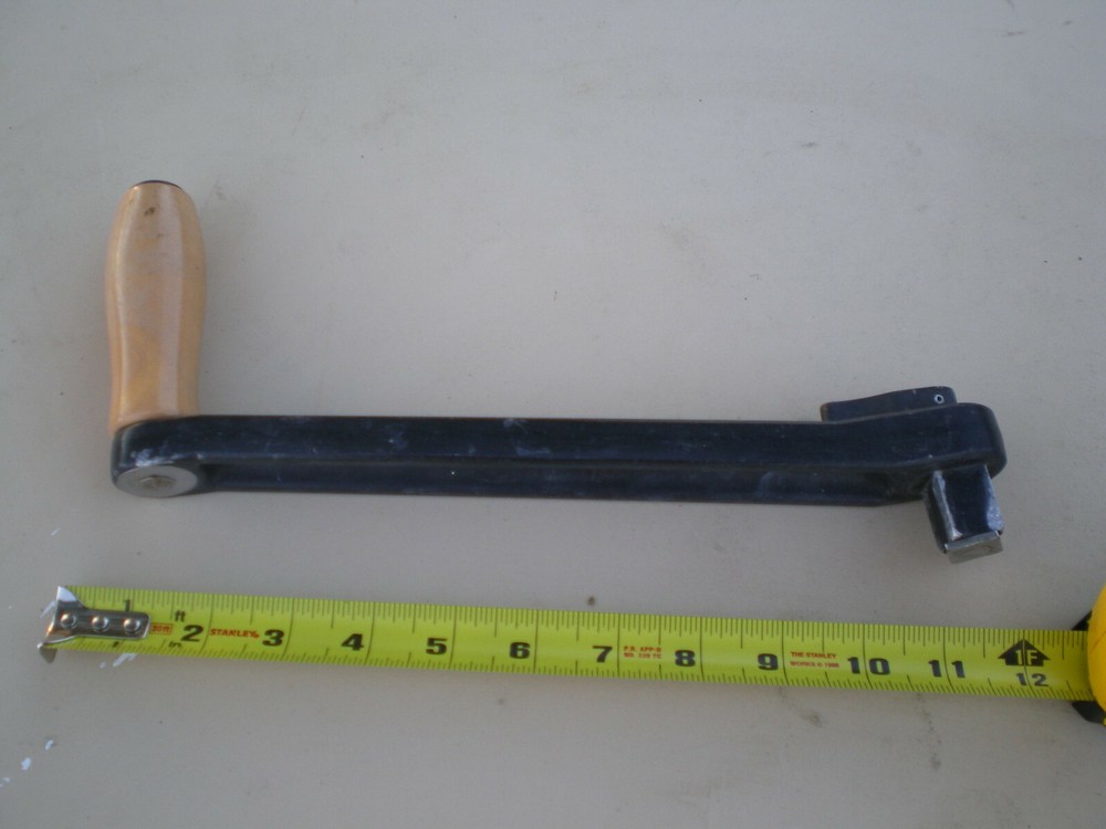 MERIMAN CAST 11 INCH LOCKING WINCH HANDLE
