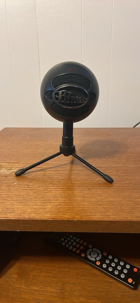 Blue Snowball USB Microphone Black Adjustable Stand Freestanding Universal